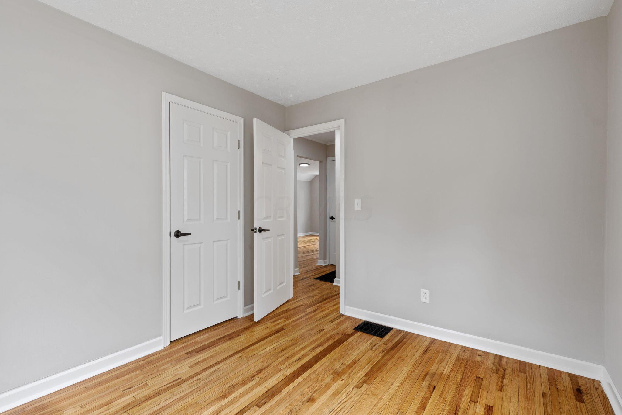 2798 Beulah Road Columbus, OH 43211 - Photo 11 of 17 17-web-or-mls-2023-9-6 2798 Beulah Rd 17