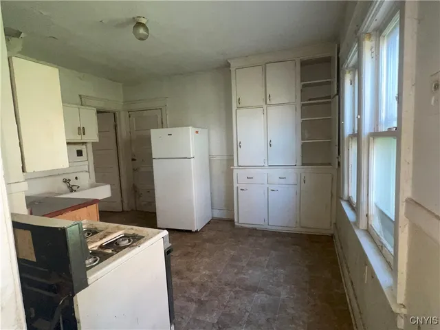 $225,000 | 619 Stolp Avenue, Unit 21, Syracuse, NY 13207