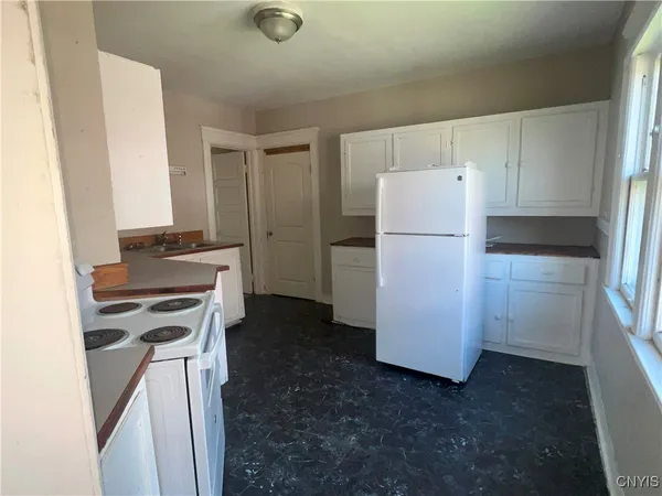 $225,000 | 619 Stolp Avenue, Unit 21, Syracuse, NY 13207