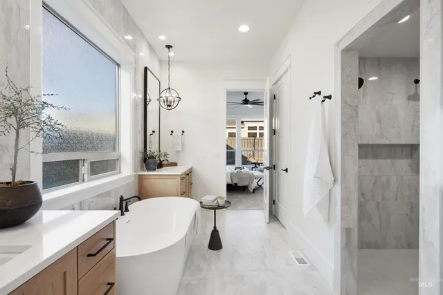 $679,777 | 1034 East Escalation Street, Meridian, ID 83642