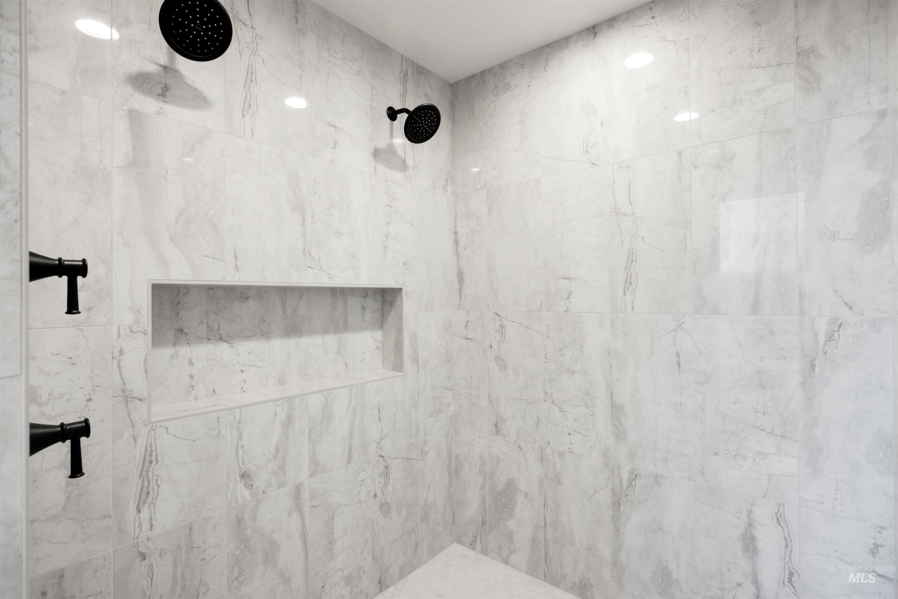 1034 East Escalation Street Meridian, ID 83642 - Photo 24 of 40 Bathroom view of tiled shower