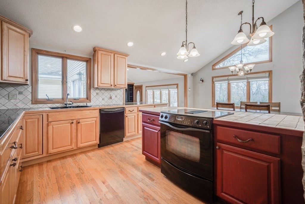 207 Manchonis Road Wilbraham, MA 01095 - Photo 11 of 42 Gallery Image 11