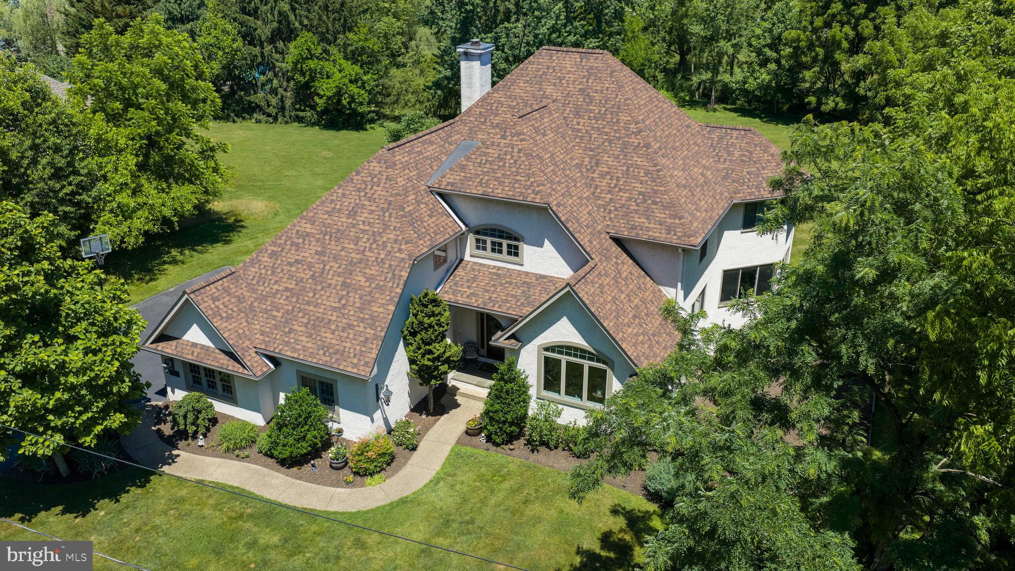 2813 Spring Valley Road Lancaster, PA 17601 - Photo 2 of 15