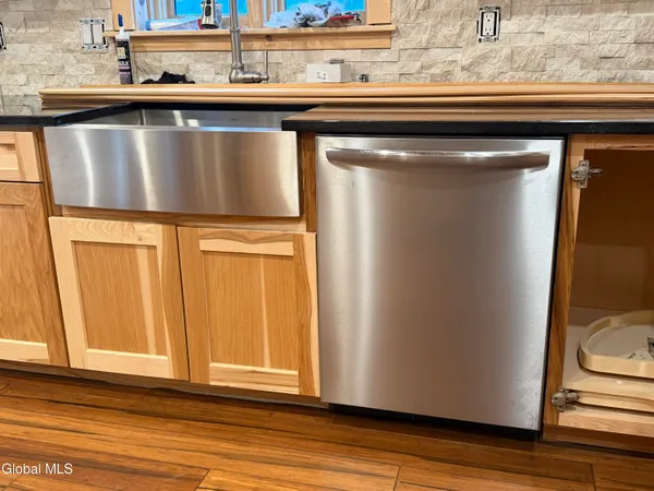 $898,900 | 5509 Lincoln Pond Road, Unit LOT 2, Elizabethtown, NY 12932