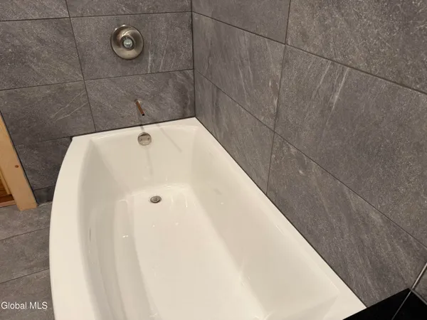 $898,900 | 5509 Lincoln Pond Road, Unit LOT 2, Elizabethtown, NY 12932