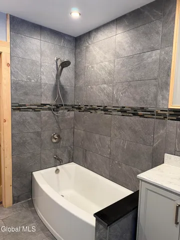 $898,900 | 5509 Lincoln Pond Road, Unit LOT 2, Elizabethtown, NY 12932