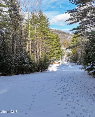 $898,900 | 5509 Lincoln Pond Road, Unit LOT 2, Elizabethtown, NY 12932