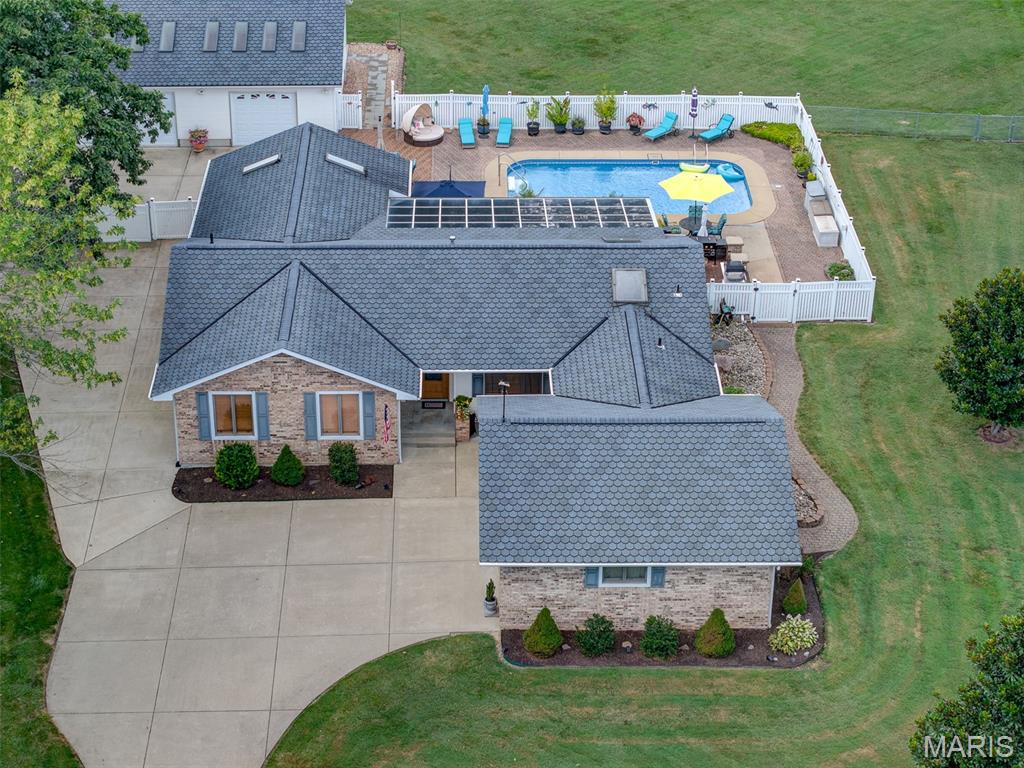 513 Coventry Road Troy, IL 62294 - Photo 3 of 94 Gallery Image 3