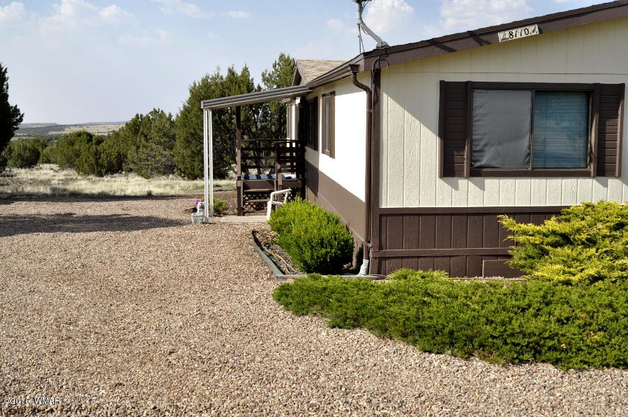 8110 Well Road Show Low, AZ 85901 - Photo 1 of 26 Gallery Image 1