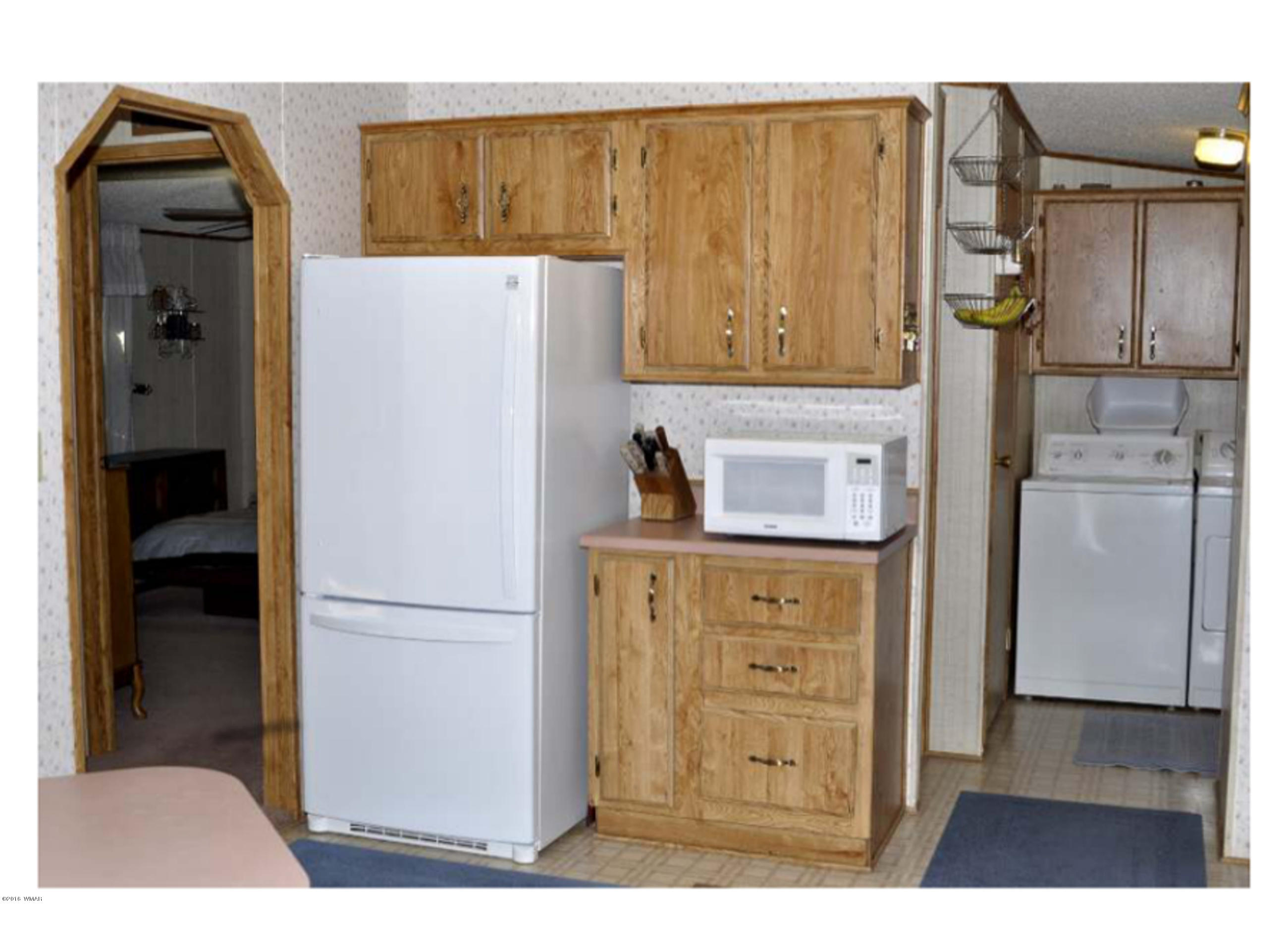 8110 Well Road Show Low, AZ 85901 - Photo 3 of 26 Gallery Image 3