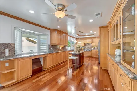 $1,599,999 | 19201 Sherborne Lane, Huntington Beach, CA 92646