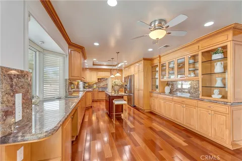 $1,599,999 | 19201 Sherborne Lane, Huntington Beach, CA 92646