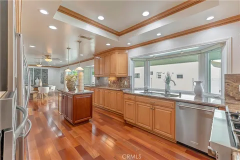 $1,599,999 | 19201 Sherborne Lane, Huntington Beach, CA 92646