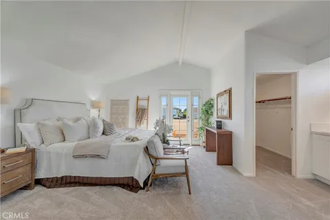 $1,599,999 | 19201 Sherborne Lane, Huntington Beach, CA 92646