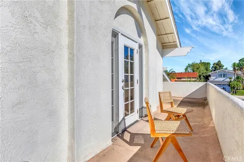 $1,599,999 | 19201 Sherborne Lane, Huntington Beach, CA 92646