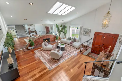 $1,599,999 | 19201 Sherborne Lane, Huntington Beach, CA 92646