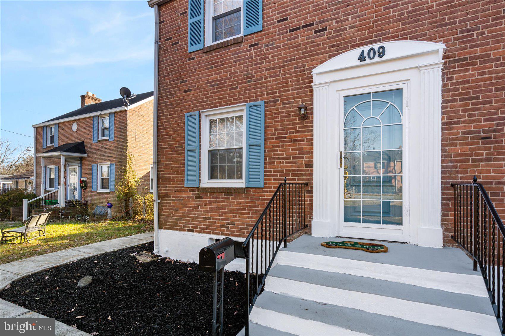 409 Upland Road Baltimore, MD 21208 - Photo 2 of 43 Front Entry Way