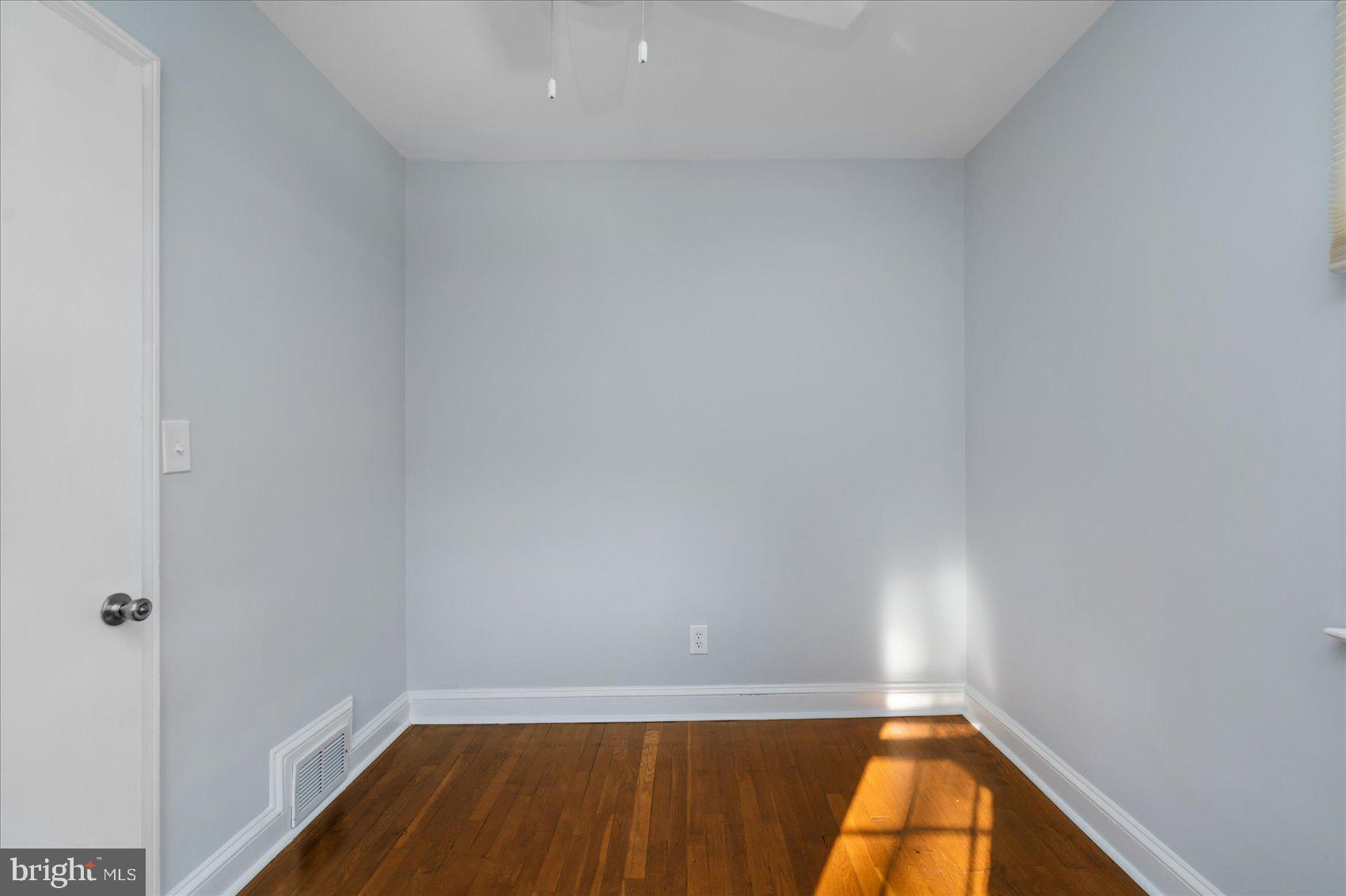 409 Upland Road Baltimore, MD 21208 - Photo 26 of 43 3rd Bedroom