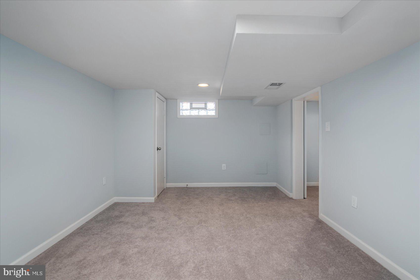 409 Upland Road Baltimore, MD 21208 - Photo 32 of 43