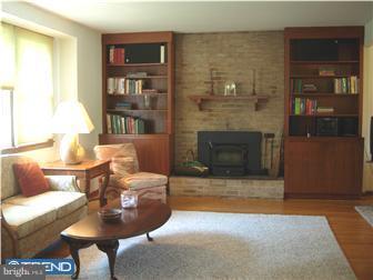 114 Gillin Road Ambler, PA 19002 - Photo 5 of 9 Living Room