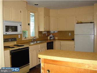 114 Gillin Road Ambler, PA 19002 - Photo 7 of 9 Kitchen