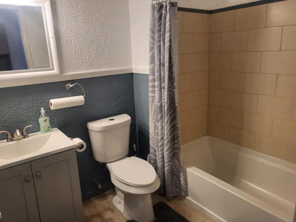 $189,999 | 557 Kitchener Street, Detroit, MI 48215