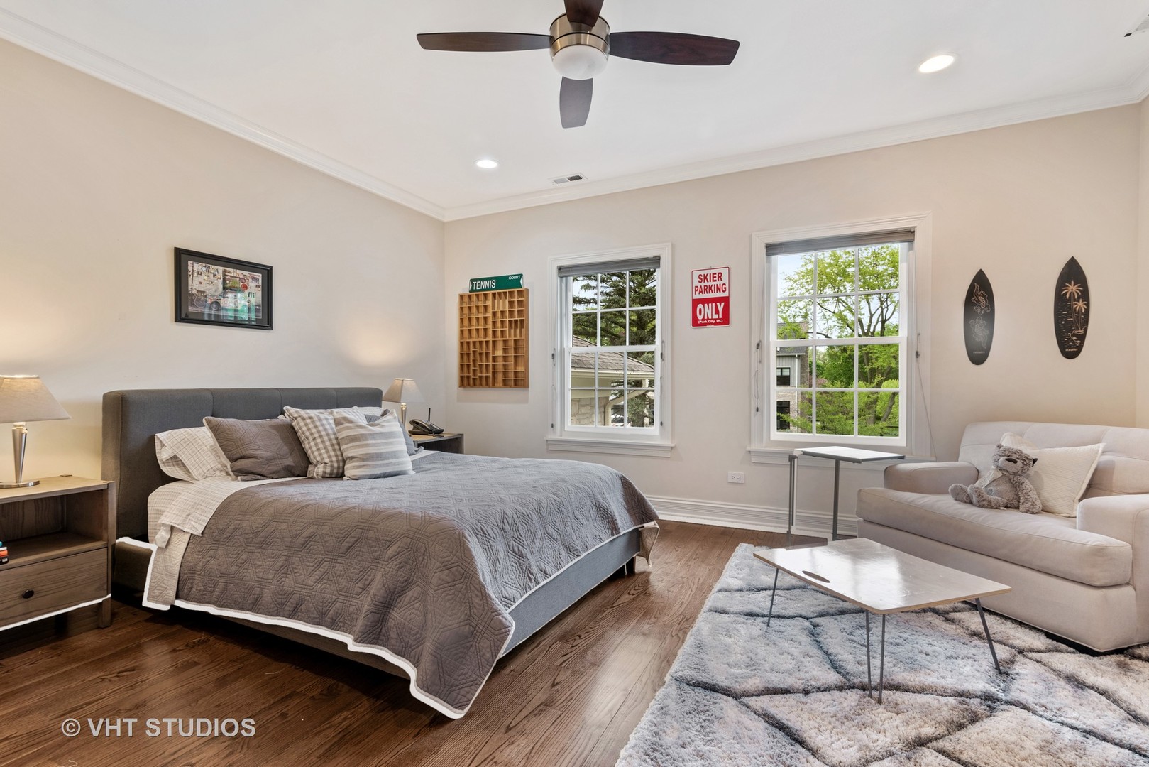30 Meadowview Road Winnetka, IL 60093 - Photo 28 of 34 a bedroom with a bed couch and window