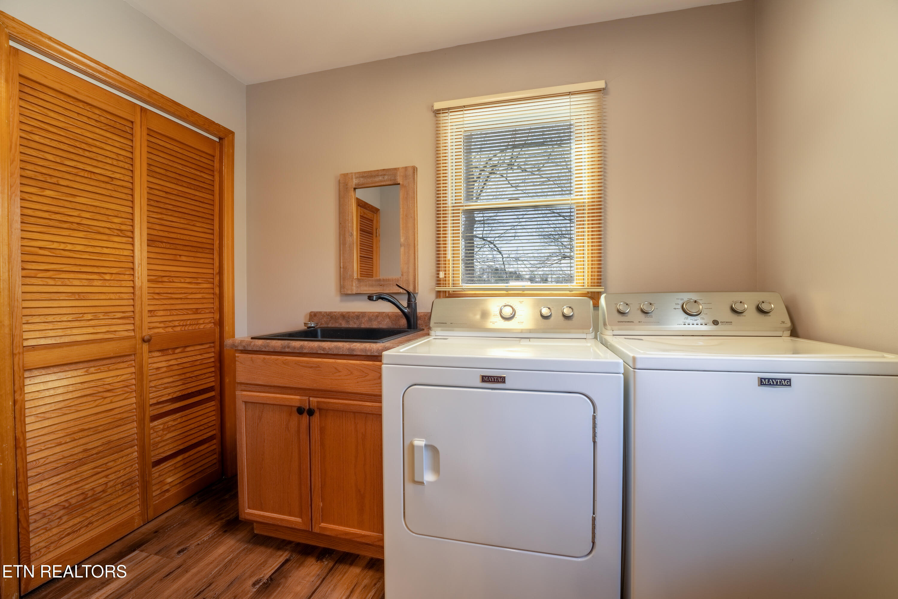 3375 Spring View Drive Sevierville, TN 37862 - Photo 13 of 54 14