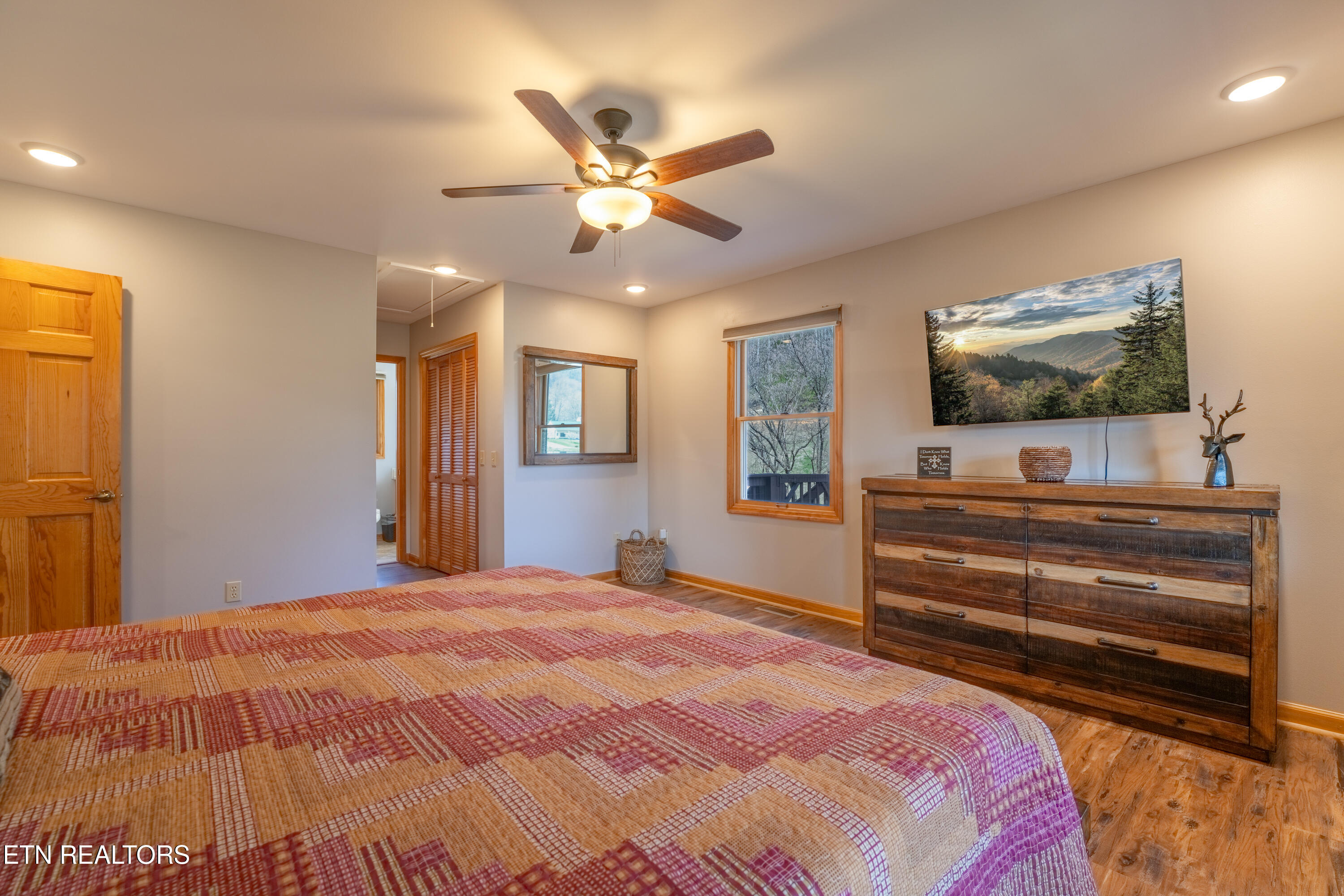 3375 Spring View Drive Sevierville, TN 37862 - Photo 20 of 54 24