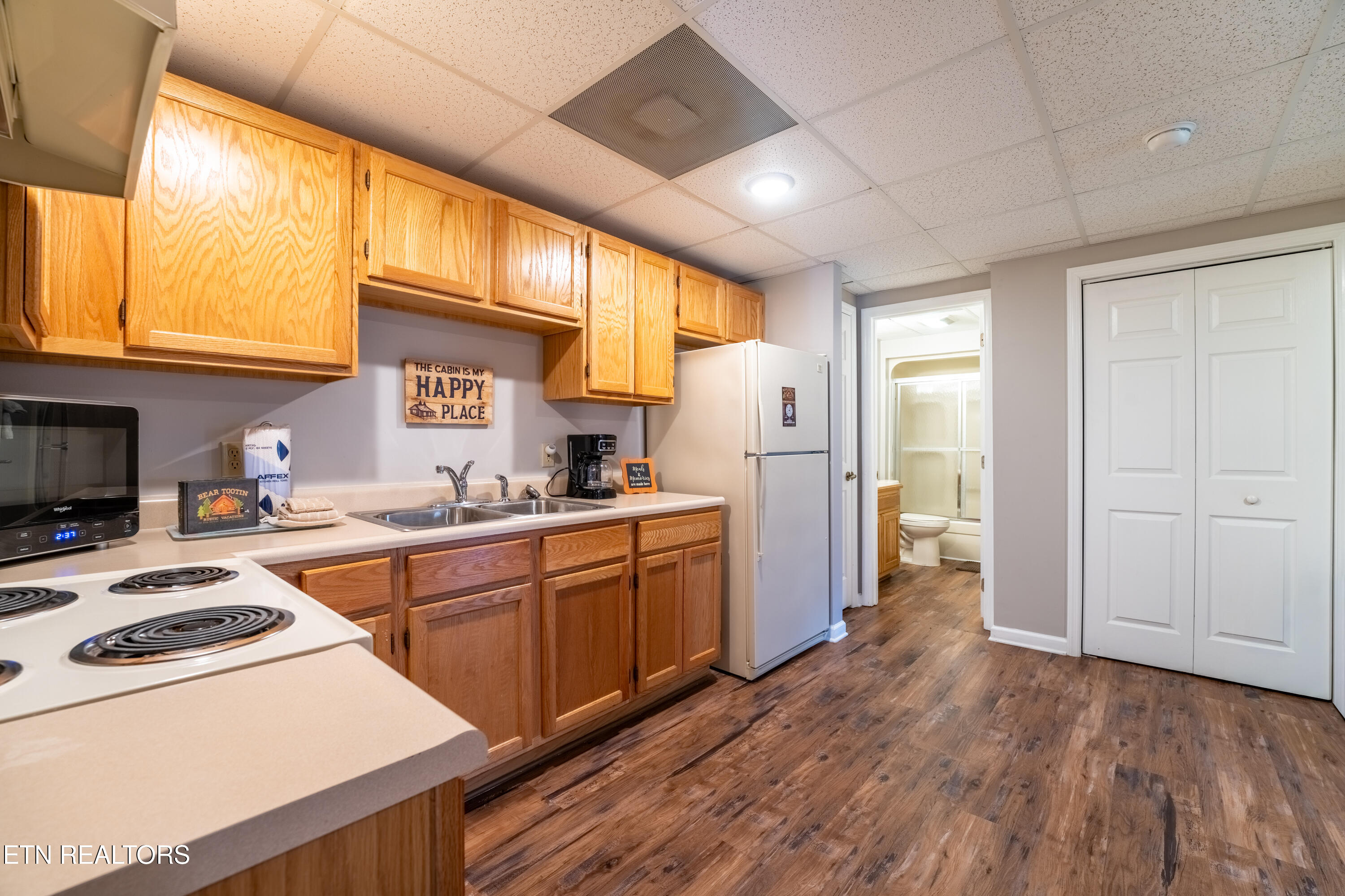 3375 Spring View Drive Sevierville, TN 37862 - Photo 27 of 54 31