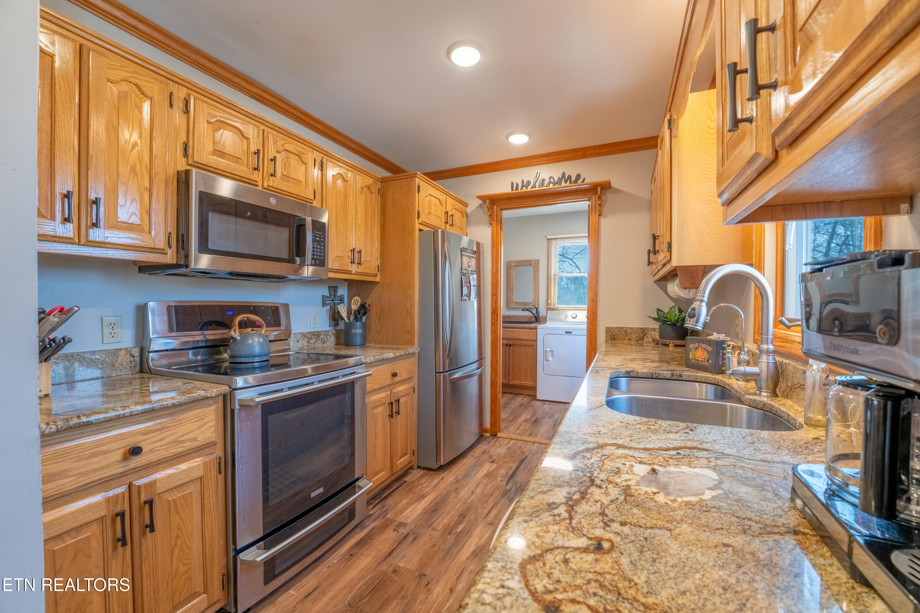 3375 Spring View Drive Sevierville, TN 37862 - Photo 10 of 54 12