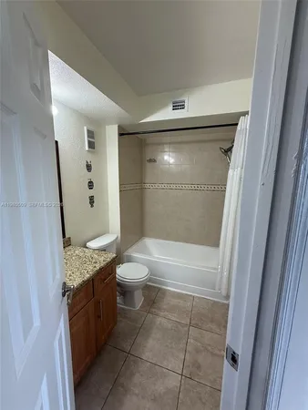 $2,200 | 731 Vista Isles Drive, Unit 1527, Sunrise, FL 33325