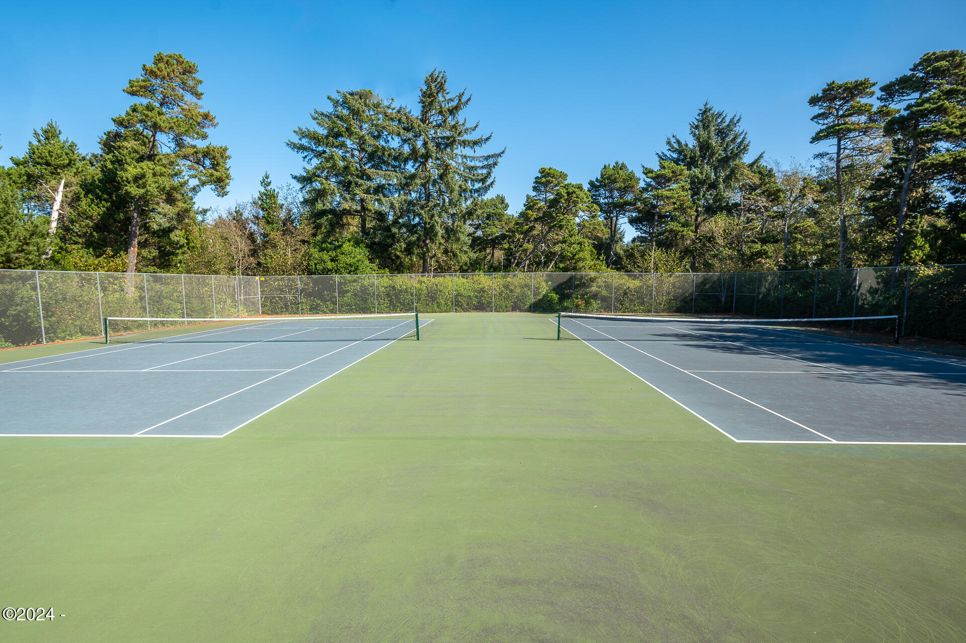 160 Southwest 61 Street Newport, OR 97366 - Photo 52 of 52 Outdoor courts