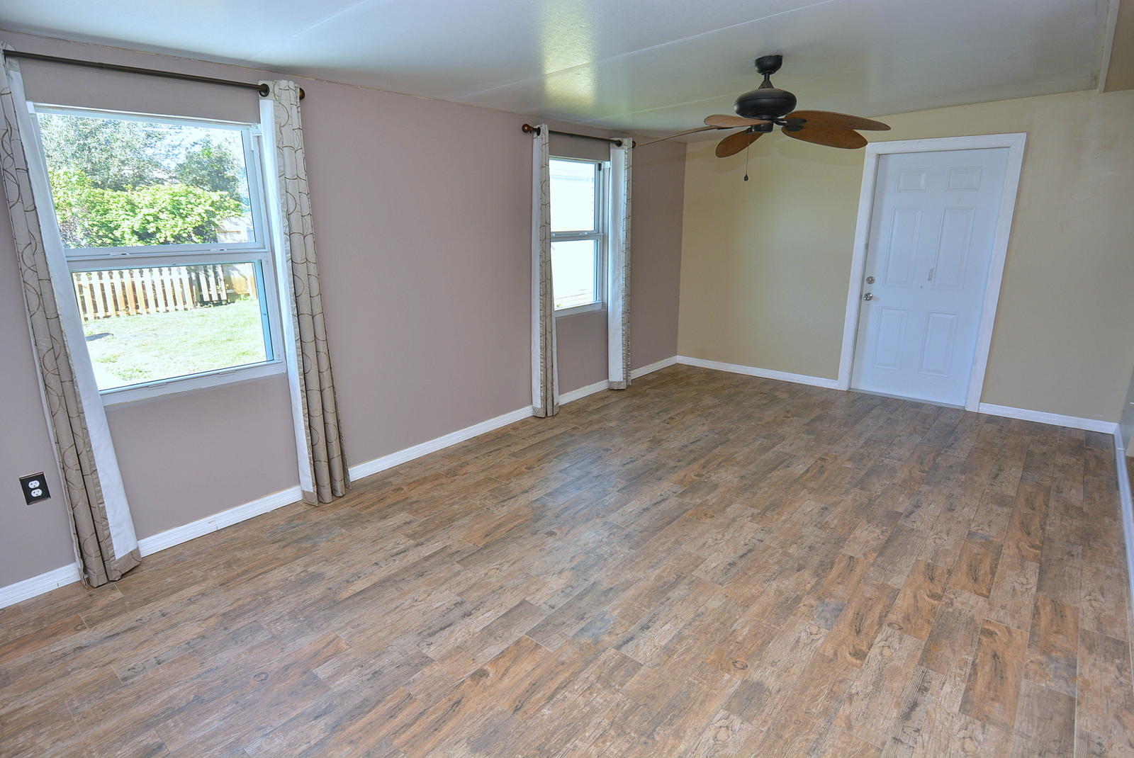 4542 Southwest Paley Road Port St. Lucie, FL 34953 - Photo 23 of 56 DSC_3090