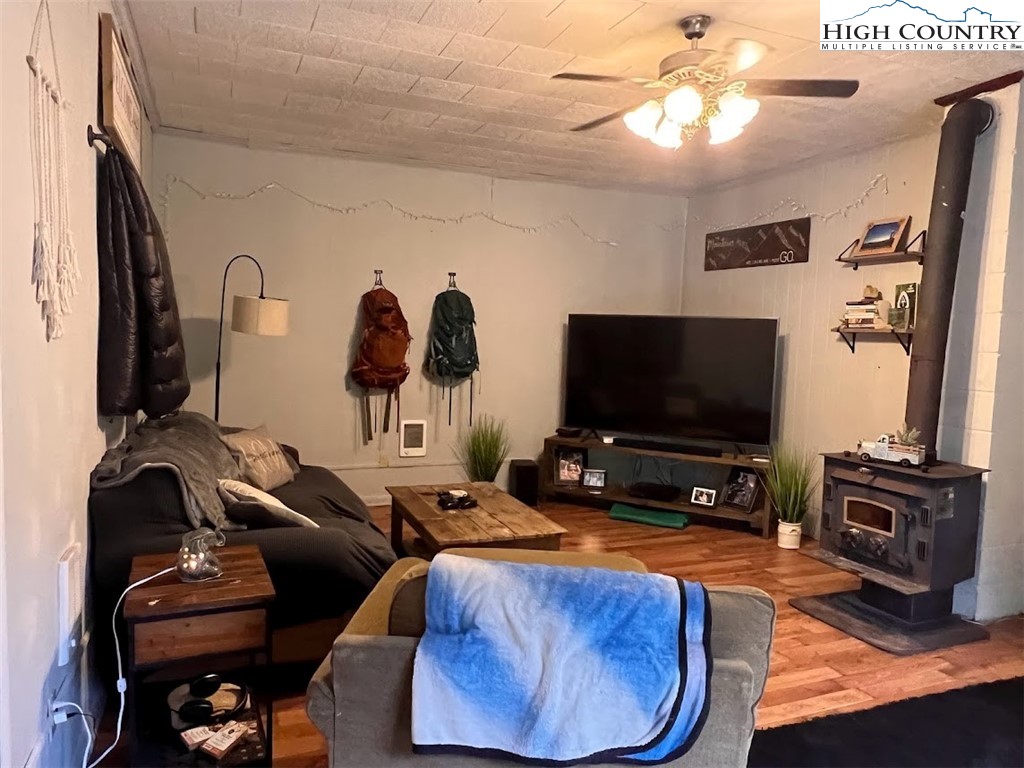 650 Roundabout Road Creston, NC 28615 - Photo 11 of 32 Gallery Image 11