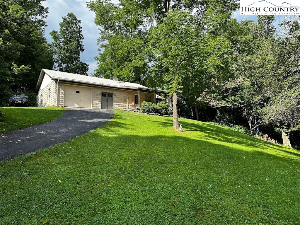 650 Roundabout Road Creston, NC 28615 - Photo 3 of 32 Gallery Image 3