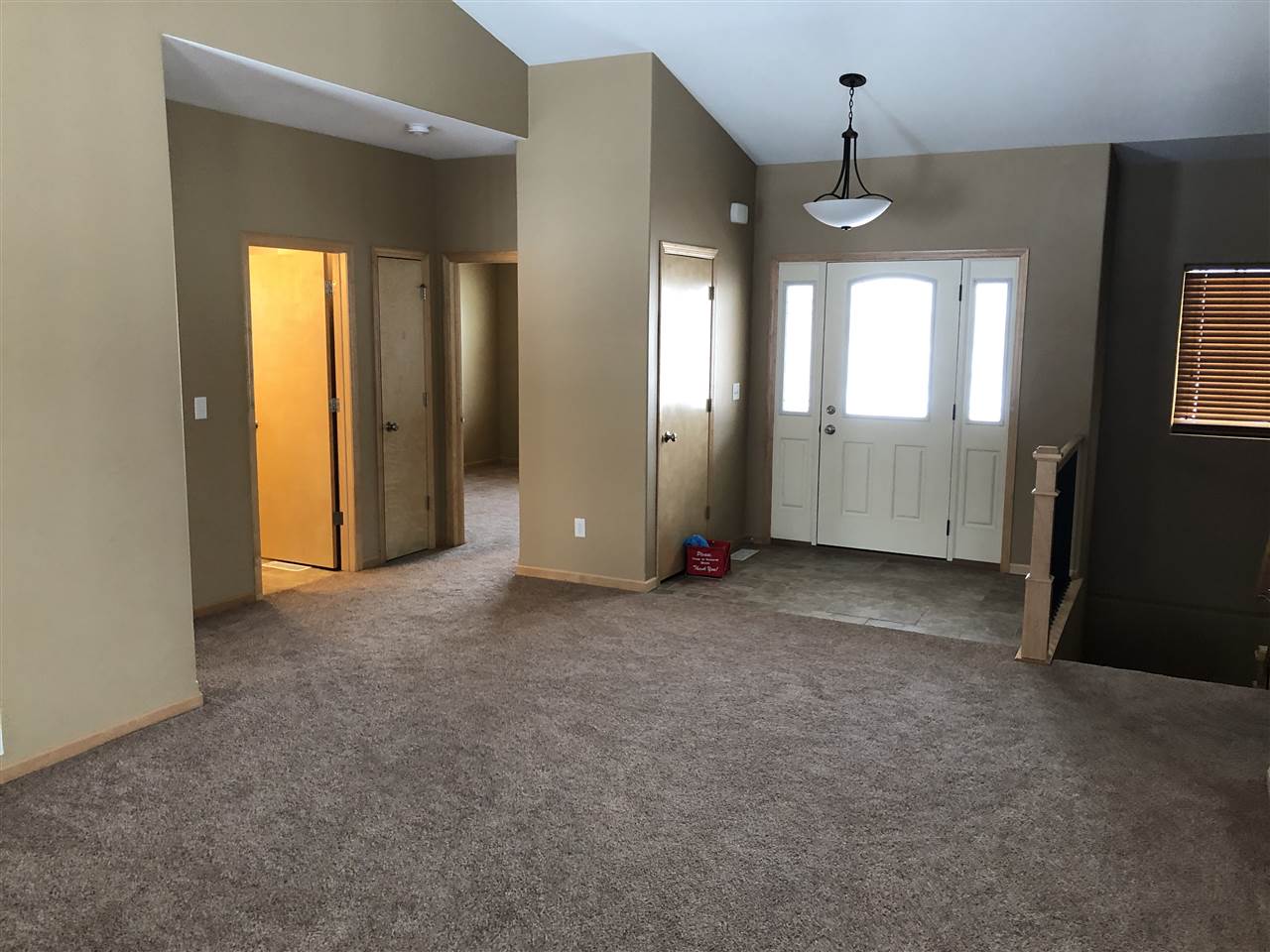 537 Raleigh Lane Marion, IA 52302 - Photo 4 of 38 Gallery Image 4