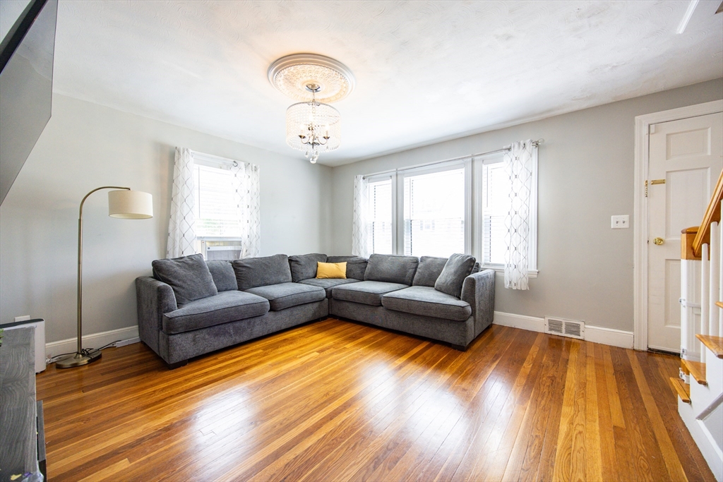 53 Edwin Street Randolph, MA 02368 - Photo 5 of 33 Gallery Image 5