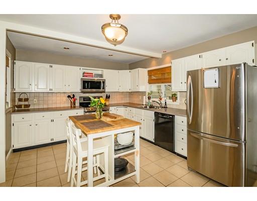 17 Melbourne Road Milton, MA 02186 - Photo 6 of 15 Gallery Image 6
