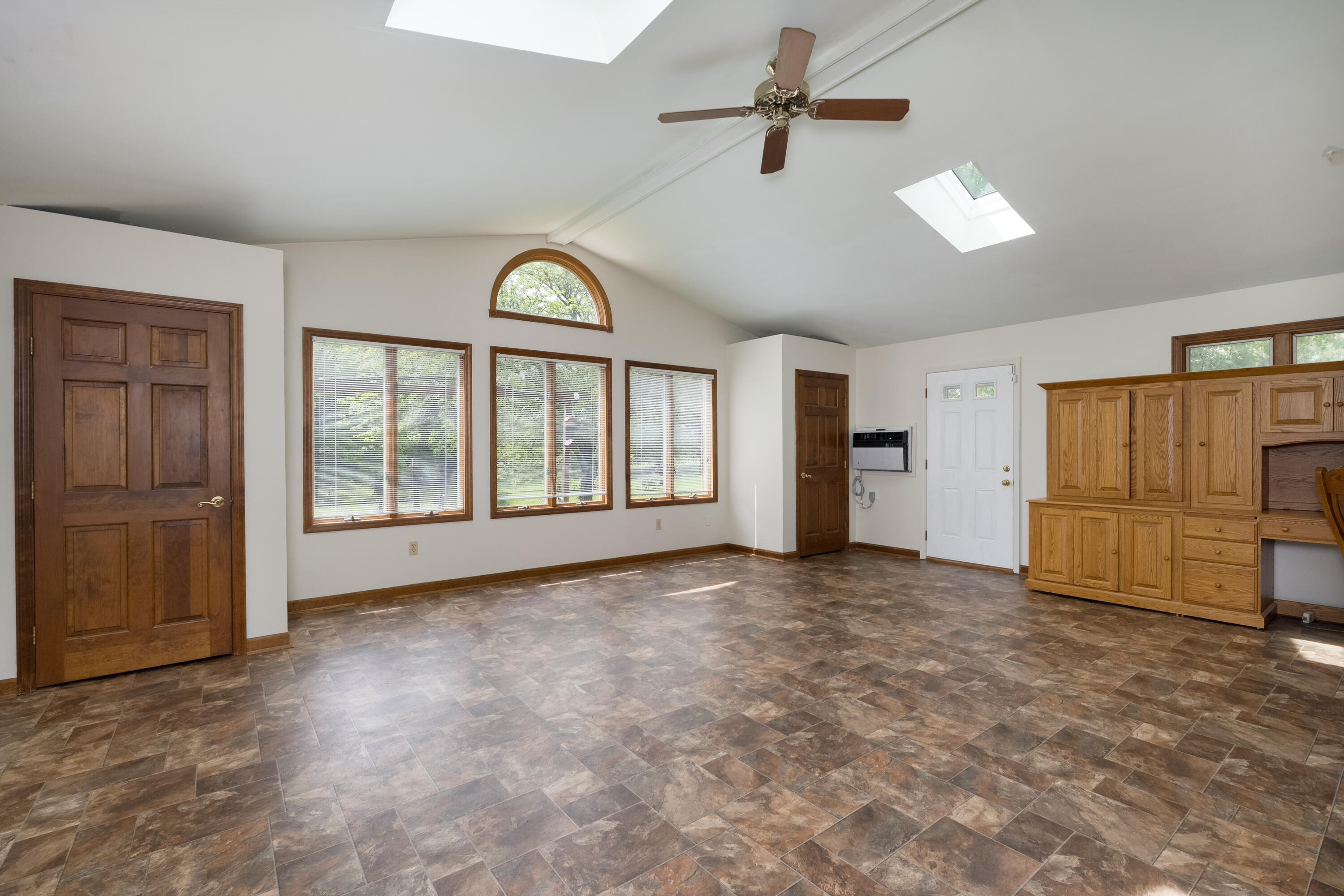 1079 Cayton Road Florence, KY 41042 - Photo 16 of 48 Gallery Image 16