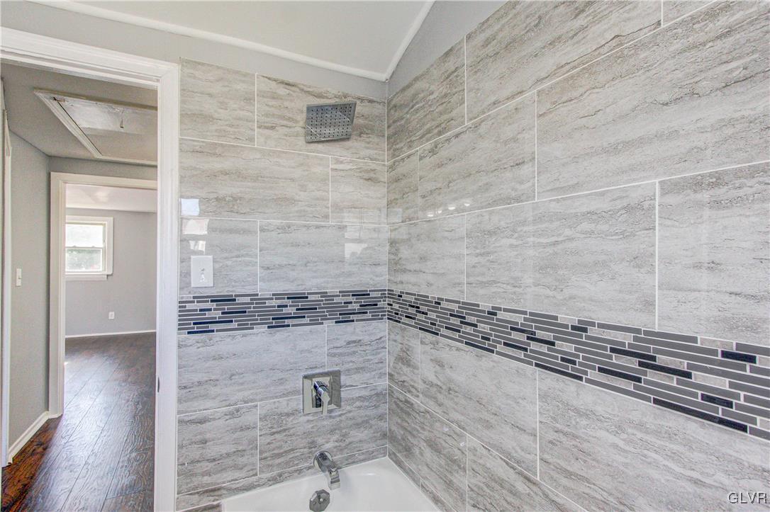 1528 Valley Road Bethlehem, PA 18018 - Photo 16 of 37 Gallery Image 16
