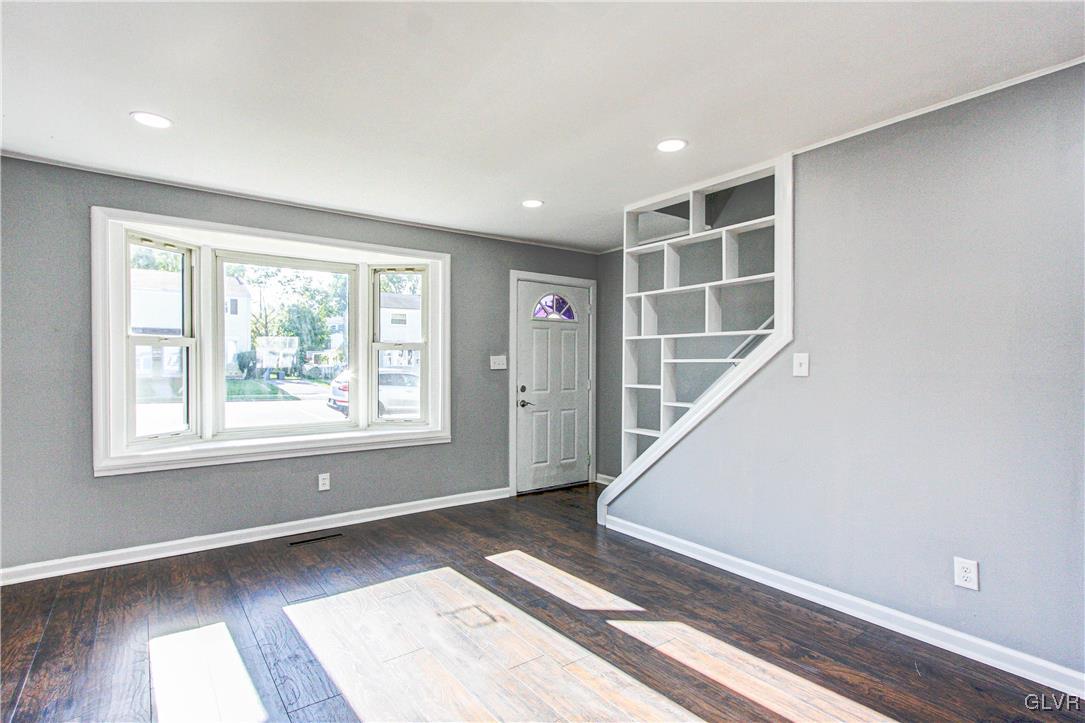 1528 Valley Road Bethlehem, PA 18018 - Photo 20 of 37 Gallery Image 20