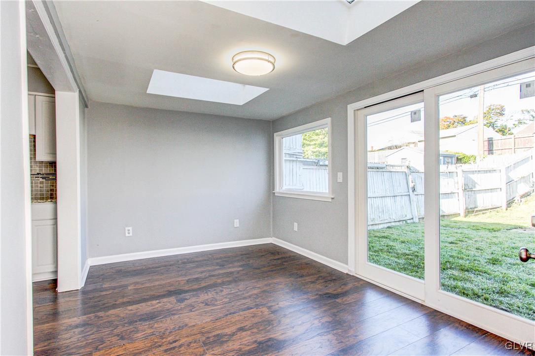 1528 Valley Road Bethlehem, PA 18018 - Photo 23 of 37 Gallery Image 23