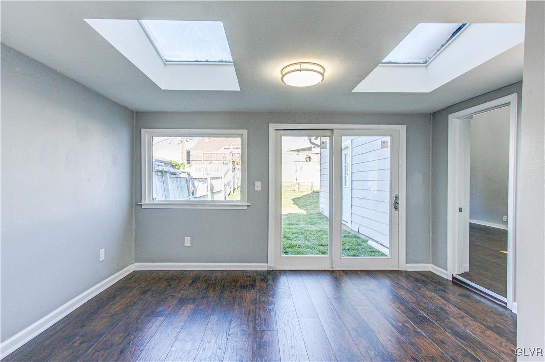 1528 Valley Road Bethlehem, PA 18018 - Photo 24 of 37 Gallery Image 24