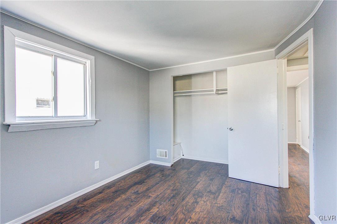 1528 Valley Road Bethlehem, PA 18018 - Photo 32 of 37 Gallery Image 32
