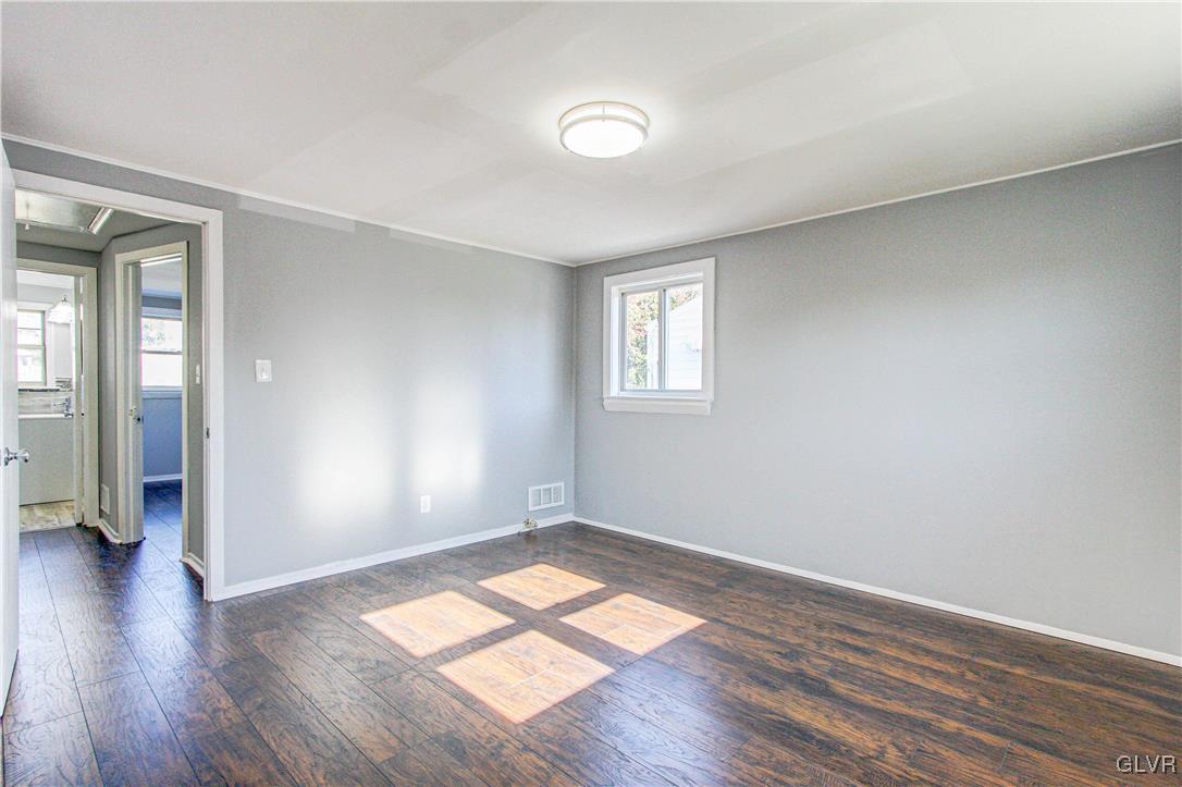 1528 Valley Road Bethlehem, PA 18018 - Photo 35 of 37 Gallery Image 35