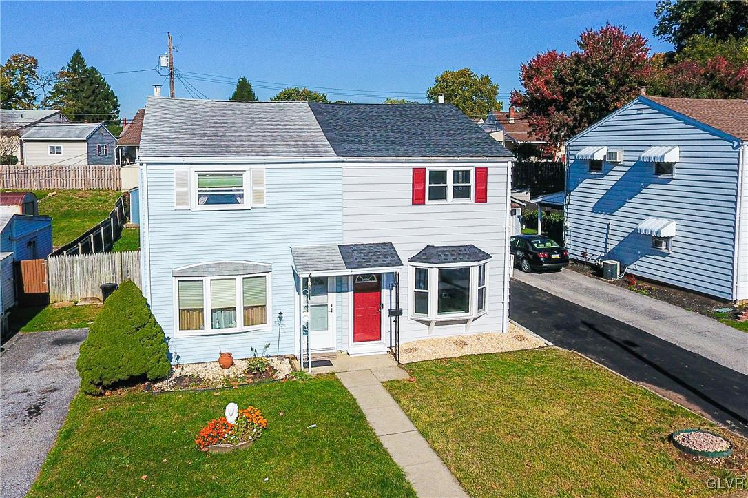 1528 Valley Road Bethlehem, PA 18018 - Photo 4 of 37 Gallery Image 4