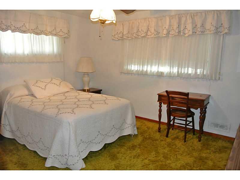 460 Orchard Spring Road Pittsburgh, PA 15220 - Photo 7 of 20 Master Bedroom.