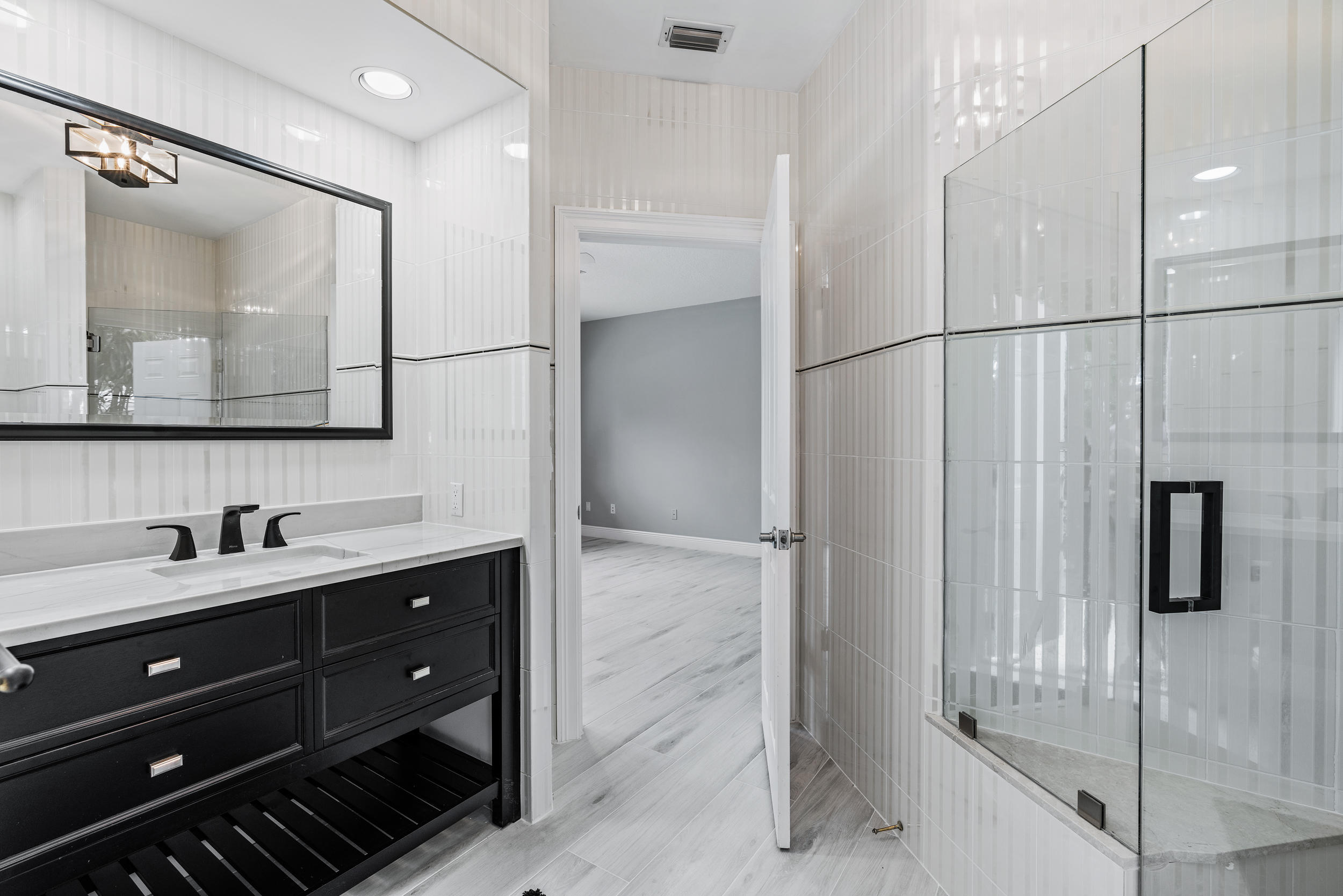 18169 Southeast Ridgeview Drive Tequesta, FL 33469 - Photo 21 of 51 18169 SE Ridgeview Dr-14