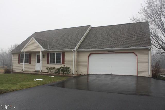 920 Lincoln Road Lititz, PA 17543 - Photo 2 of 17